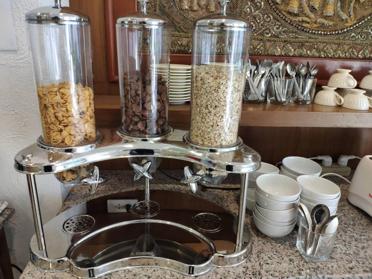 Anika Boutique Hotel Чиангмай Екстериор снимка