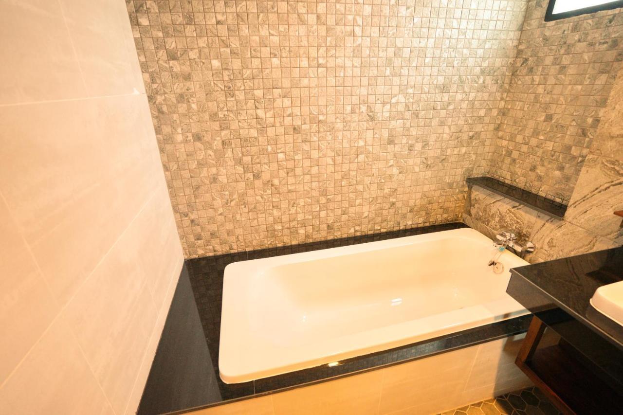 Anika Boutique Hotel Чиангмай Екстериор снимка